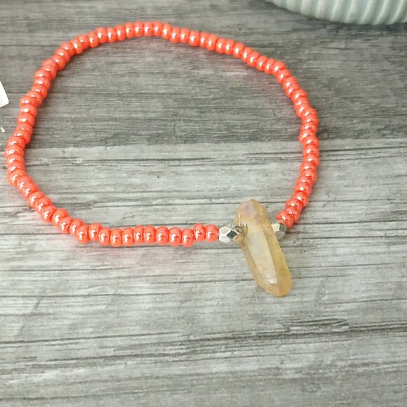 Dainty Aura Quartz Crystal Stretch Bracelet, Minimalist Gemstone Jewelry, One SZ - Picture 5 of 5